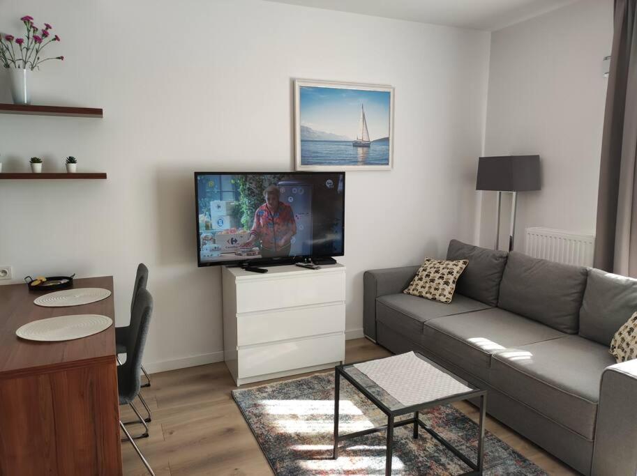 Apartment Branickiego 23 With Ac-close To Medicover And Paley *