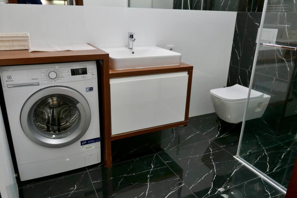 Apartment Branickiego 23 With Ac-close To Medicover And Paley